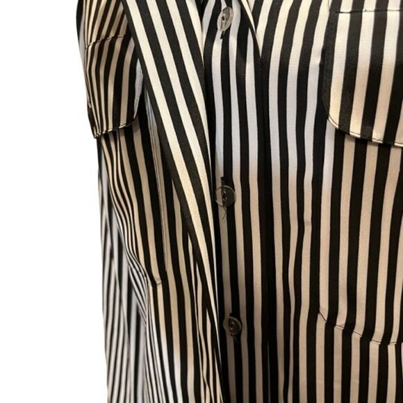 Notations Women's Tailored Striped Button Up Top Size 10 - Picture 3 of 8